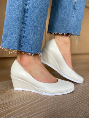 Leather Wedge Shoe - Cream