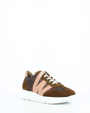 W Logo Trainer - COGNAC